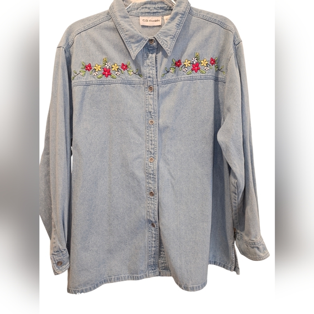 Vintage CD womans Denim embroidered w rhinestones floral LS button up shirt L